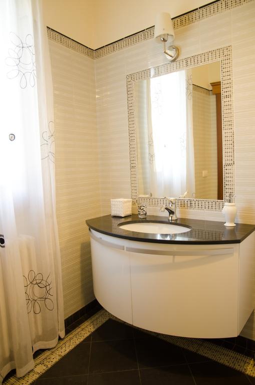 B&B Serena Prato Rum bild